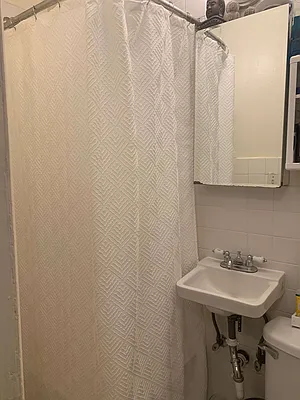 Rented by Compass | media 18