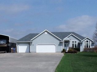 440 NW 50th St, Topeka, KS 66617