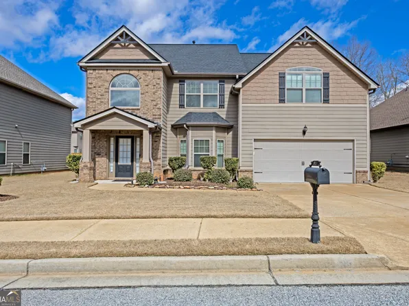95 Sylvan Loop, Fayetteville, GA 30214