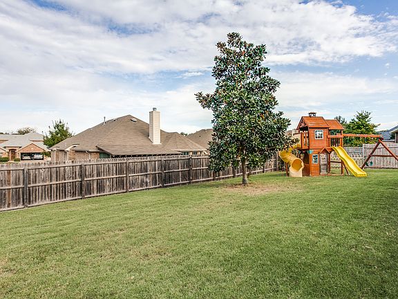High-end playhouse
