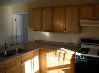 211 N Union St, Aurora, IL 60505