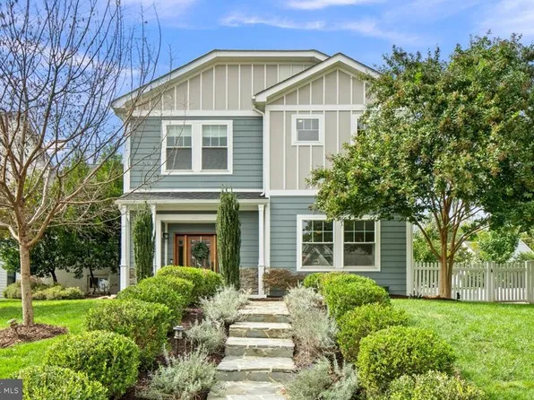 2300 Brilyn Pl, Falls Church, VA 22046