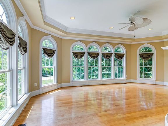 5th image of 11909 Sawhill Blvd