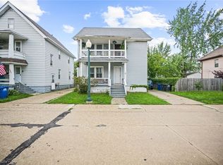 1272 Clifton Prado, Lakewood, OH