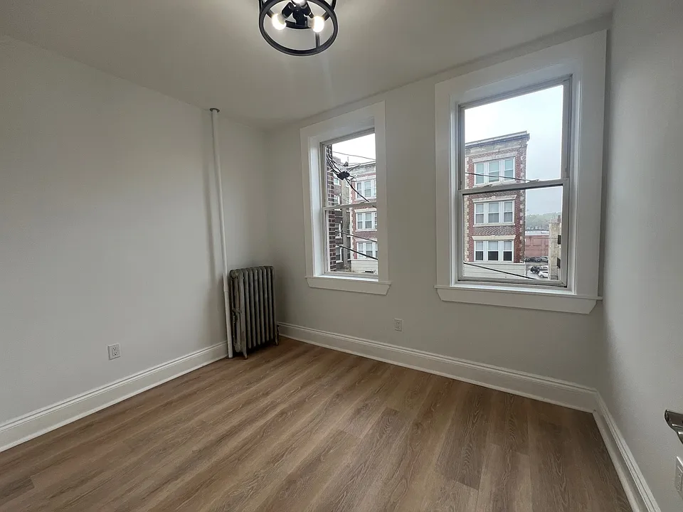 109 Brainerd Rd #3