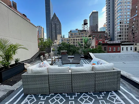 Rented by One New York Realty Inc | media 22