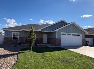 117 Middleton Ln, Clovis, NM 88101