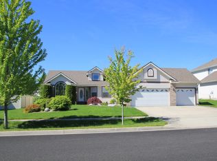 8233 N Raspberry Ln, Hayden Lake, ID 83835