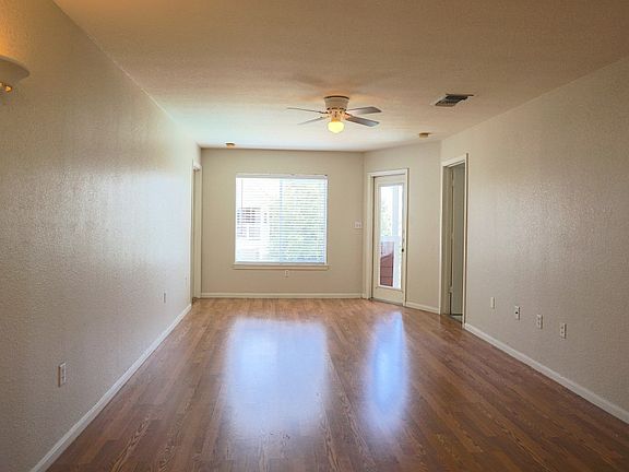3rd image of 527 Southwest Pkwy APT 303
