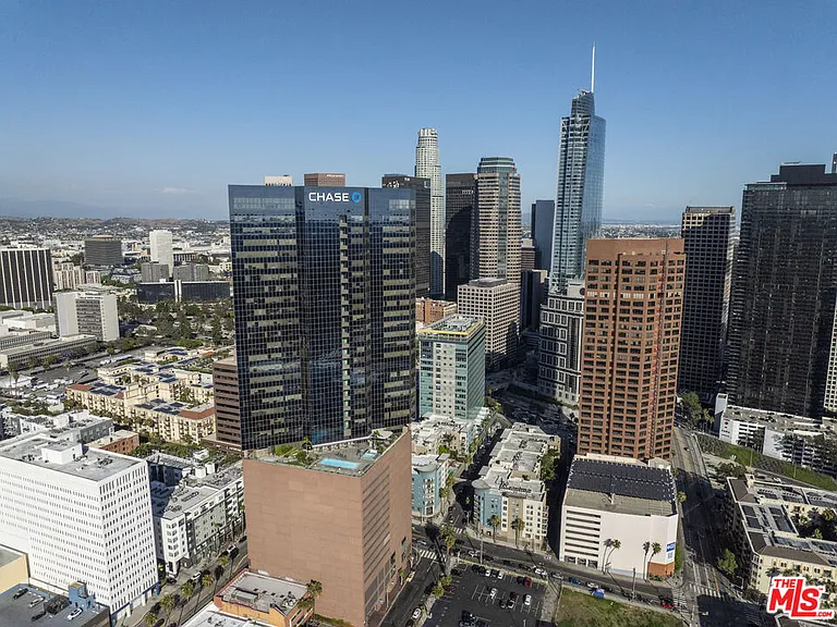 1100 Wilshire Blvd #2911 — Photo 33