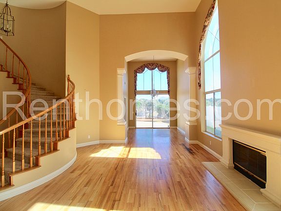 3rd image of 18249 High Mesa Ct
