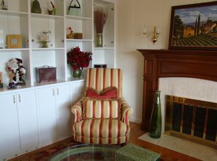410 Cedar St, Pacific Grove, CA 93950