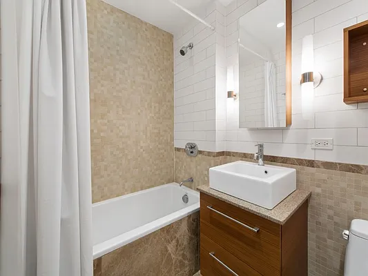 Rented by Sotheby's International Realty | media 17