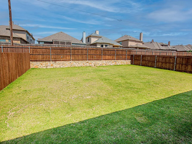9524 Blaine Dr — Photo 20