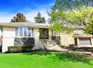 8833 Nashville Ave, Oak Lawn, IL 60453