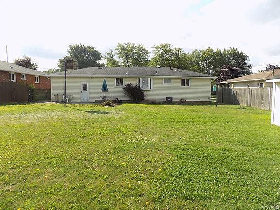 2nd image of 90 Mitchell Dr