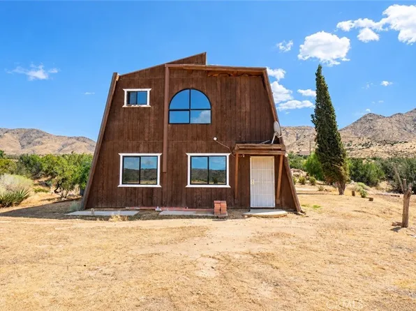 19765 Rox Rd, Apple Valley, CA 92308