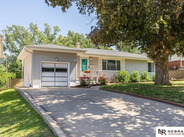 4424 Frederick St, Omaha, NE 68105