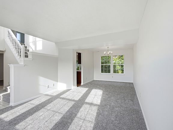 4th image of 5938 Tybalt Ln