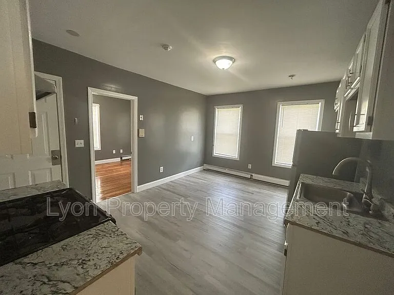 156 Pleasant St #3 — Photo 3