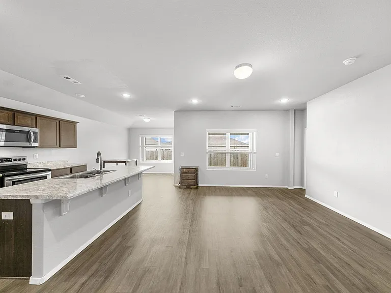 1650 King Rd — Photo 8