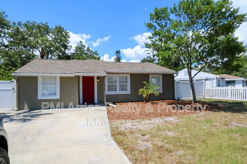 3 bed, 2.5 bath, 1602 sqft, $3,195 — Photo 3