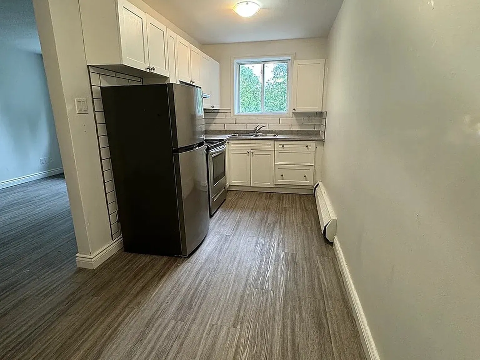 206 Queen Street Sarnia — Photo 3