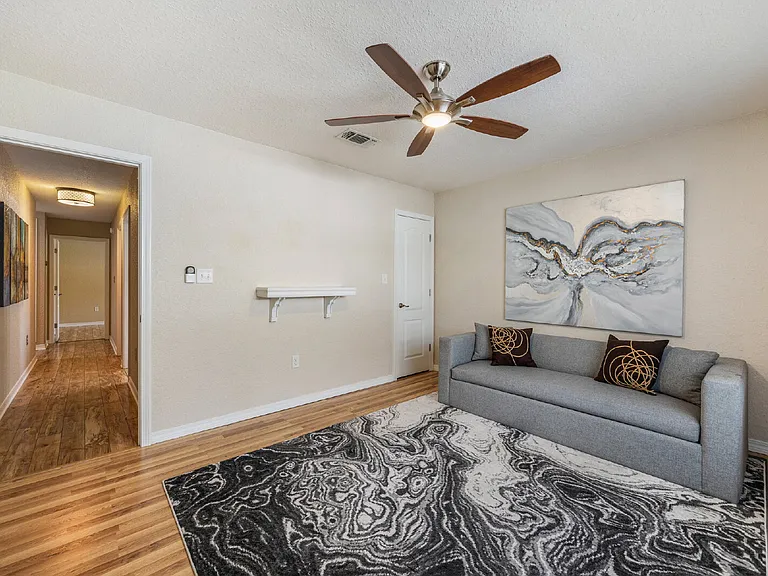 130 W Shipwreck Rd — Photo 26