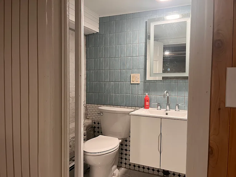 515 New Scotland Ave #5B — Photo 8
