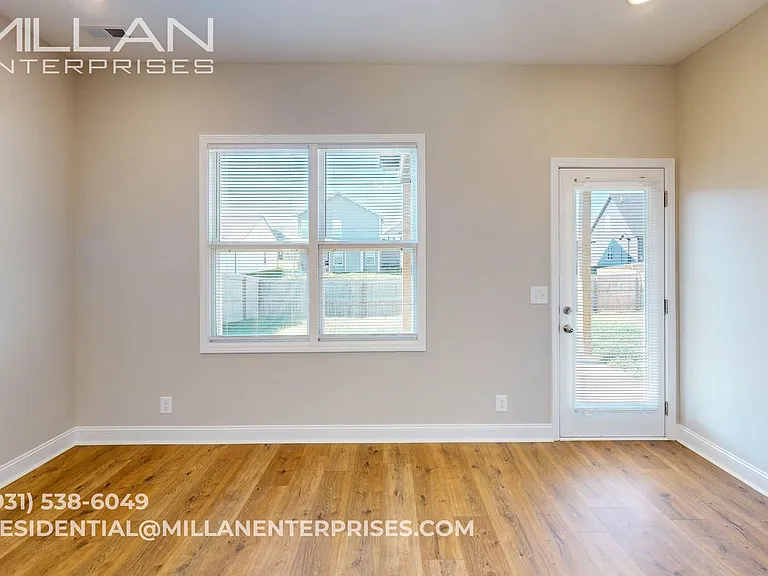 302 Elwell Rd — Photo 5
