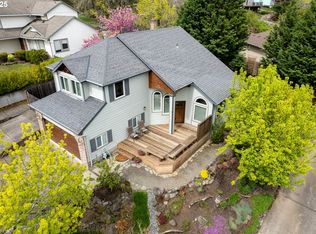 337 SW 27th Way, Troutdale, OR 97060