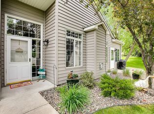 2523 Claremont Dr, Mendota Heights, MN 55120