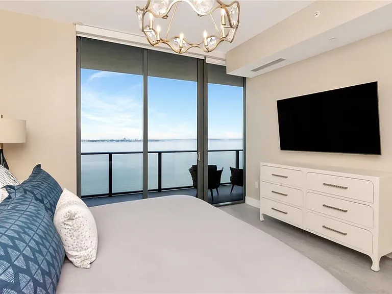 3101 W Bayshore Blvd #804 — Photo 8