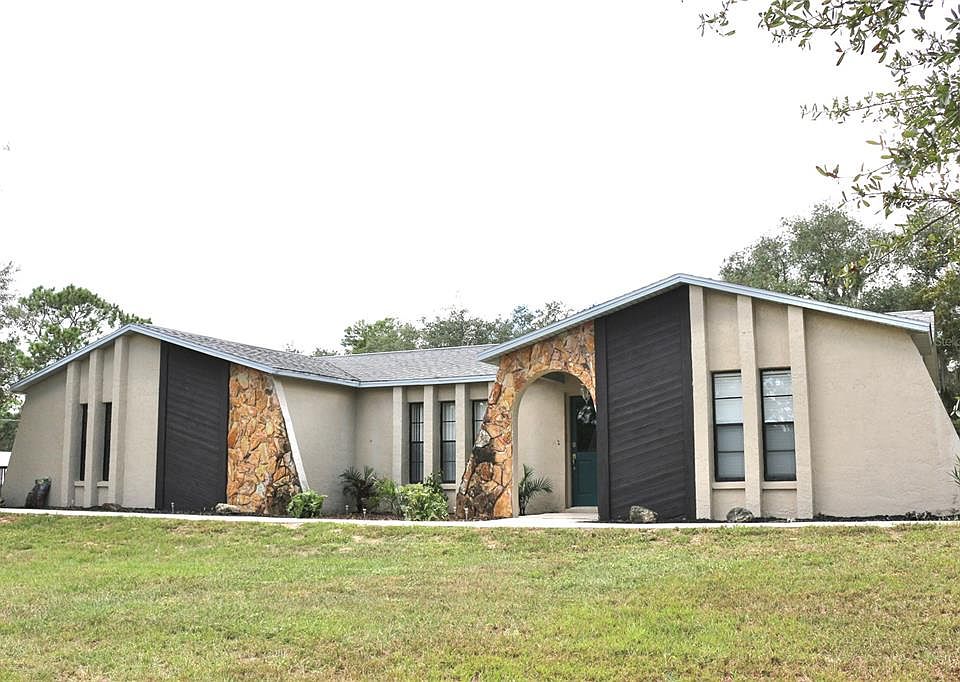 1st image of 7590 N CAESAR POINT