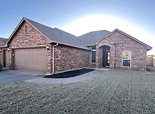 3317 Paul Dr, Moore, OK 73160
