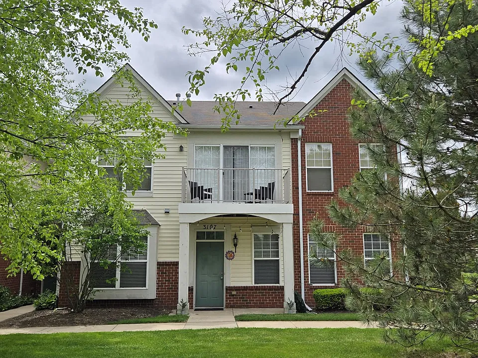 3215 Goldeneye Ln