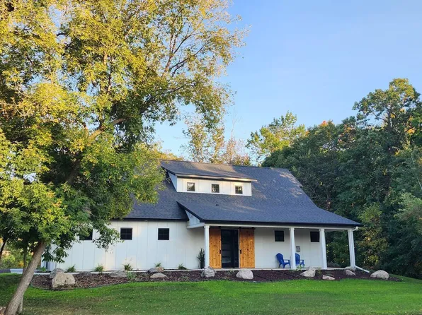 1397 Burroughs Rd, Detroit Lakes, MN 56501