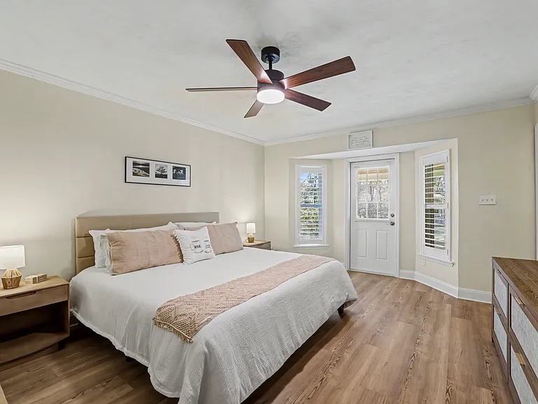3231 N Shannon Lakes Dr — Photo 32