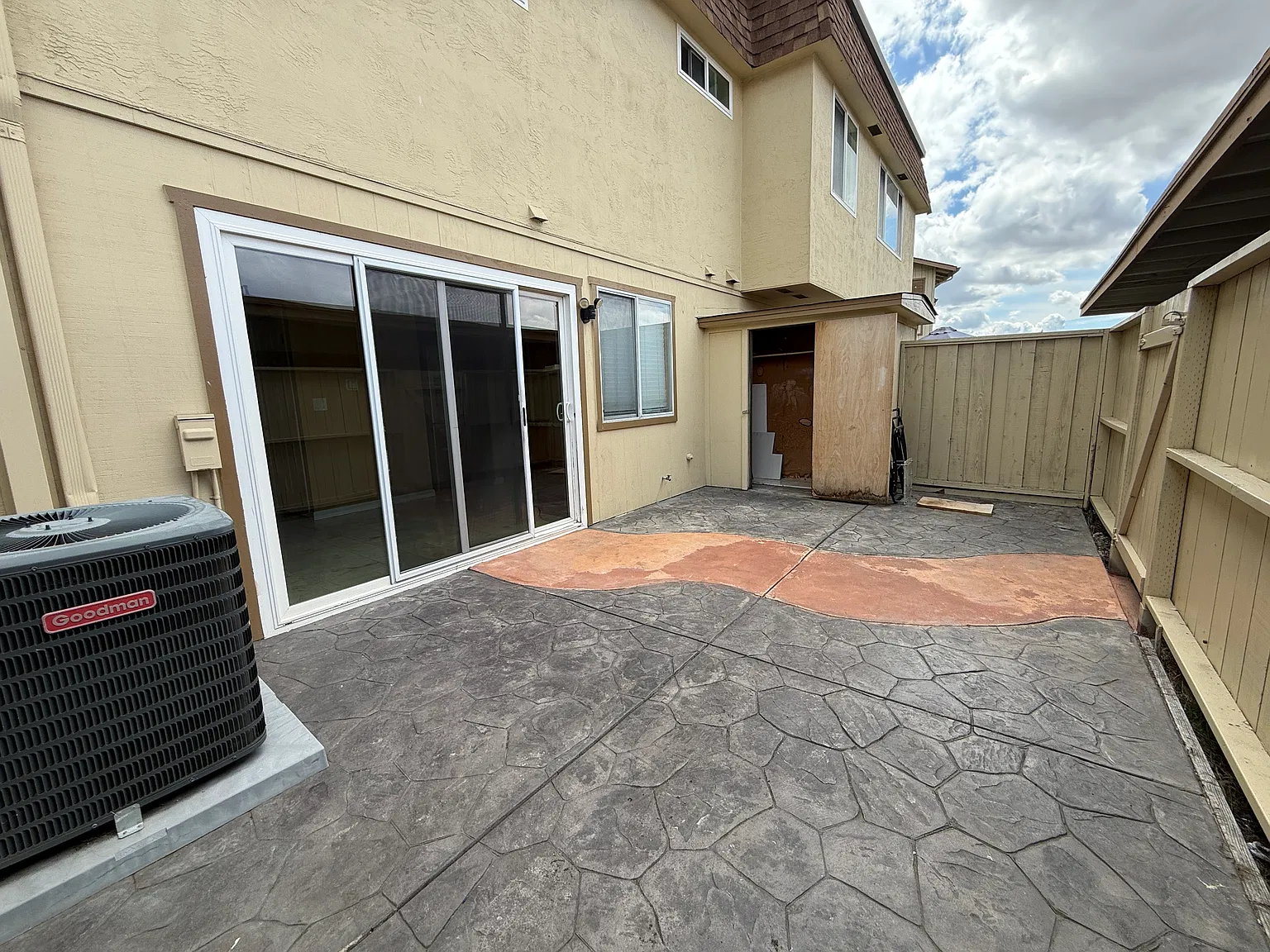 3 bed, 1.5 bath, 1166 sqft, $1,400 — Photo 2