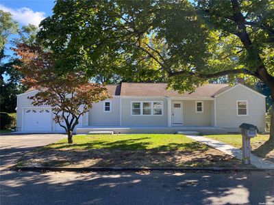 19 Van Brunt Ave, Selden, NY, 11784