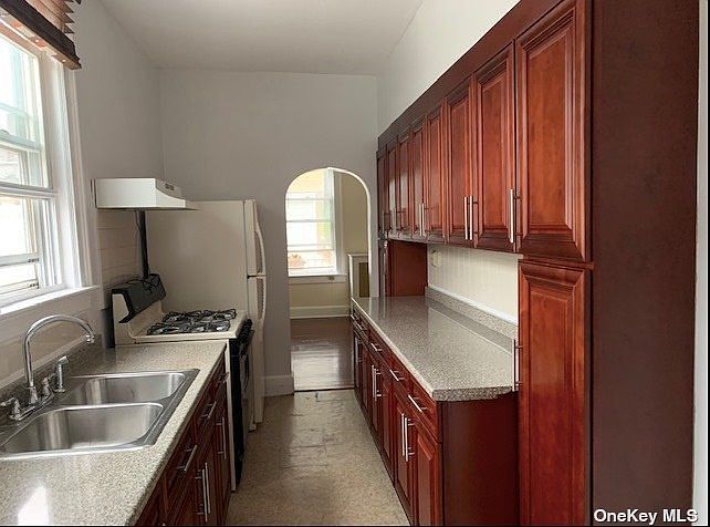 1st image of 18-17 121st St #1