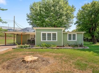 528 N Spring St, Sparta, TN 38583