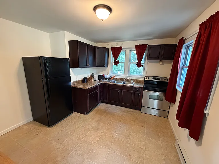 4 Seawanhaka Ave — Photo 3
