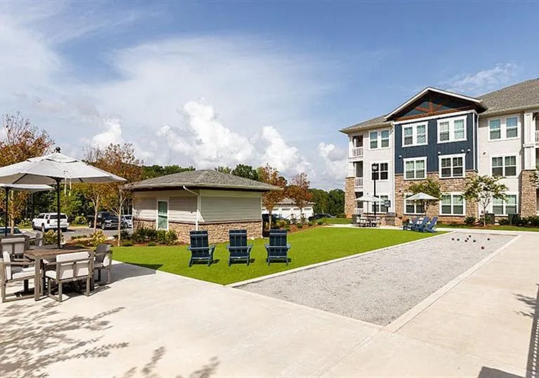 Promenade at Newnan Crossing — Photo 35