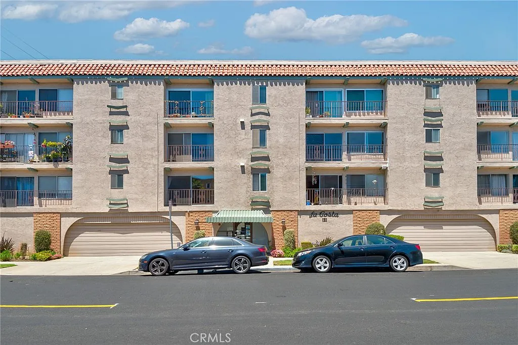 1 bed, 778 sqft, $2,595 — Photo 2