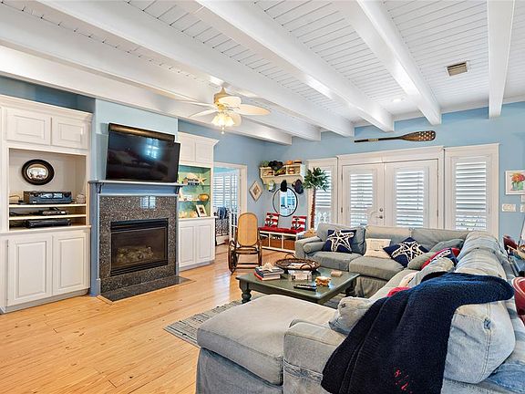 4th image of 13630 San Domingo Dr