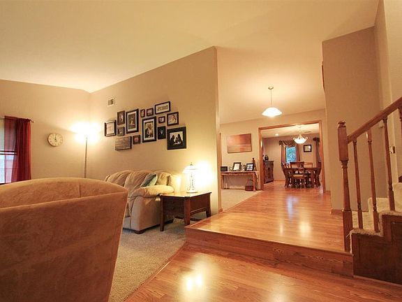 3rd image of 3703 McClain Dr