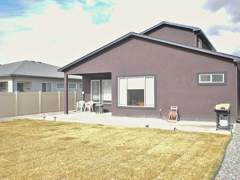 2469 Apex Ave #B — Photo 34