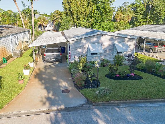 2nd image of 107 NE 8th Avenue