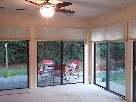 Very Nice Sunroom- or 3rd BR
